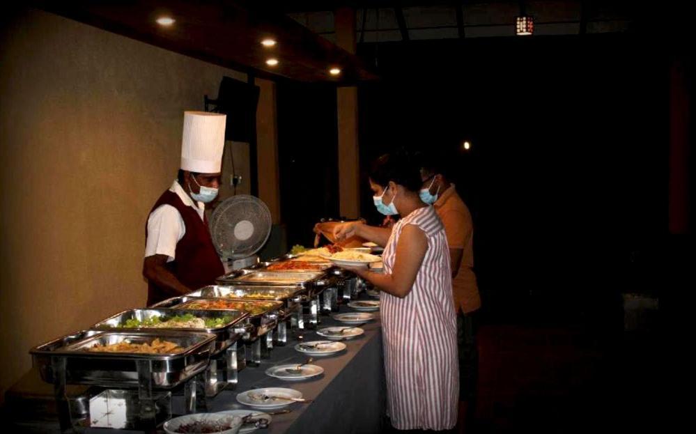Athyantha Resort Anuradhapura Esterno foto